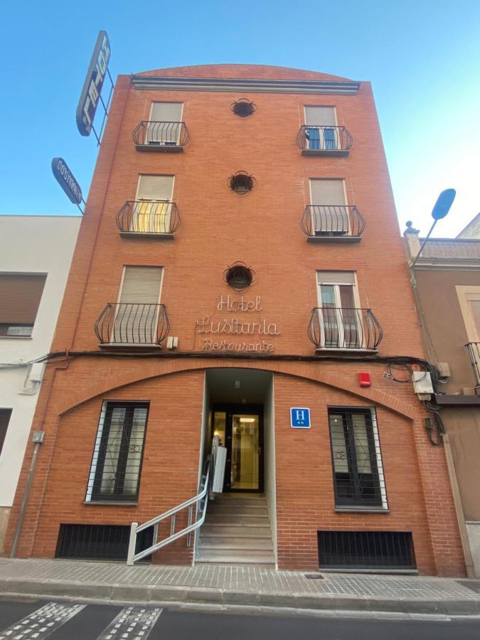 Hotel Lusitania, Centro Ciudad, Parking Privado Mérida Luaran gambar