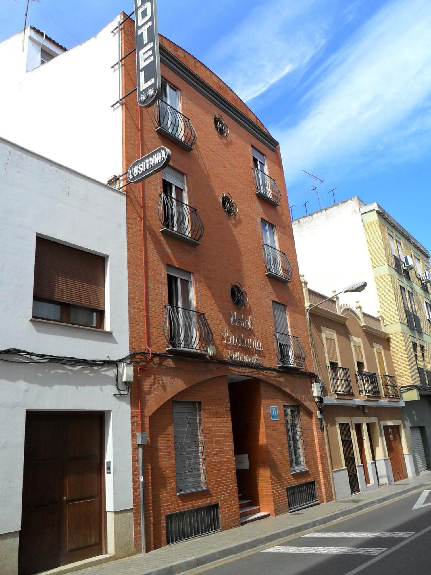 Hotel Lusitania, Centro Ciudad, Parking Privado Mérida Luaran gambar