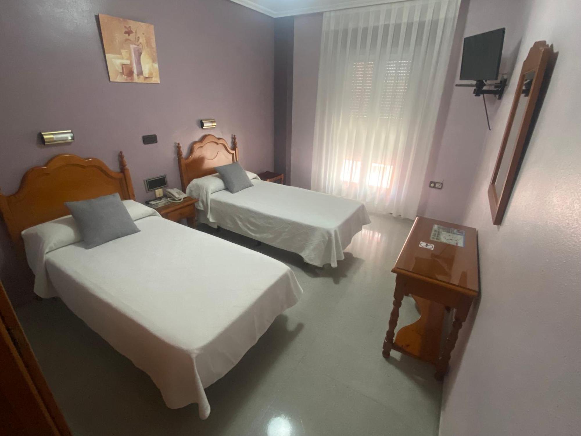 Hotel Lusitania, Centro Ciudad, Parking Privado Mérida Bilik gambar