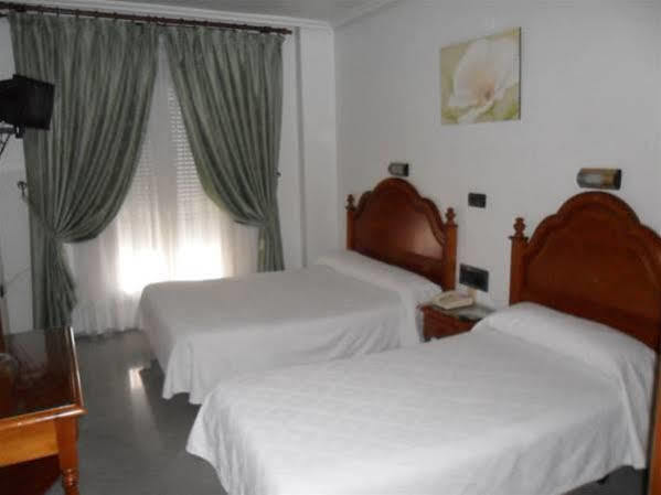 Hotel Lusitania, Centro Ciudad, Parking Privado Mérida Luaran gambar