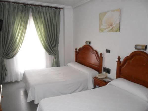 Hotel Lusitania, Centro Ciudad, Parking Privado Mérida Luaran gambar