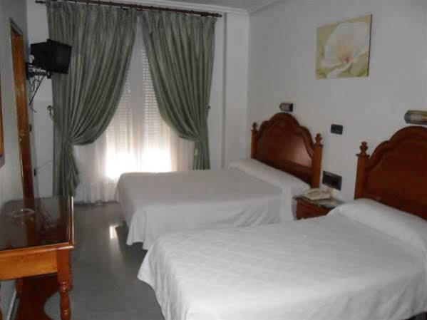 Hotel Lusitania, Centro Ciudad, Parking Privado Mérida Luaran gambar